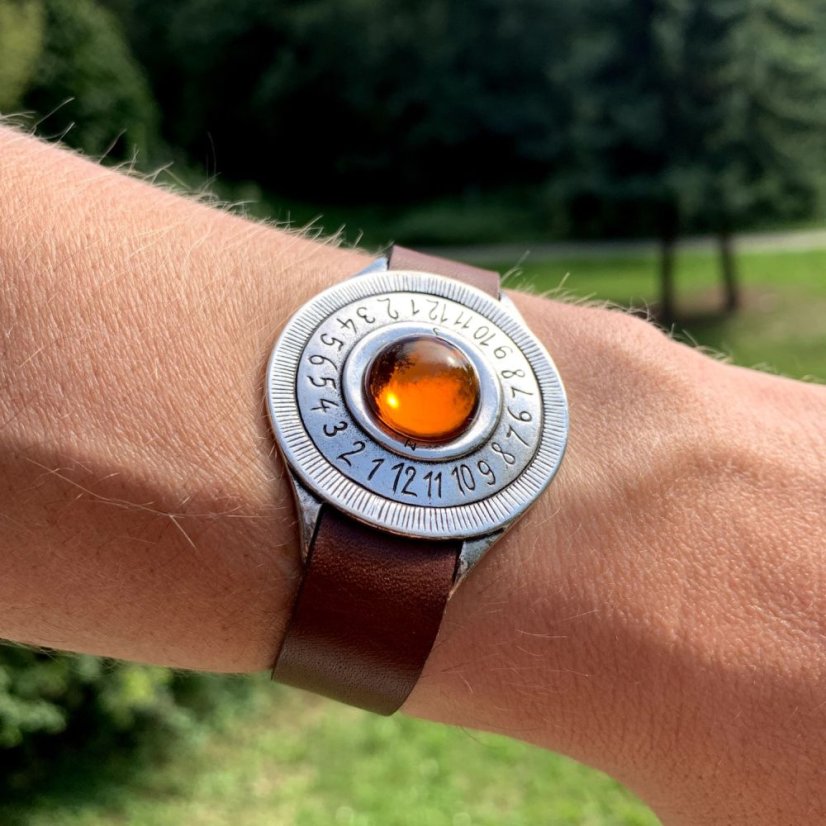 Náramkové sluneční hodiny Tempus - oranžový kámen - velikost M