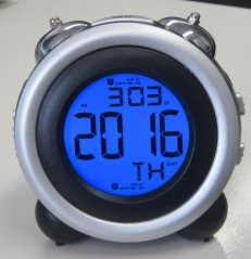 TFA 60.2016.05 - Digitální budík s dvěma budícími časy a podsvícením displeje - červený/stříbrný