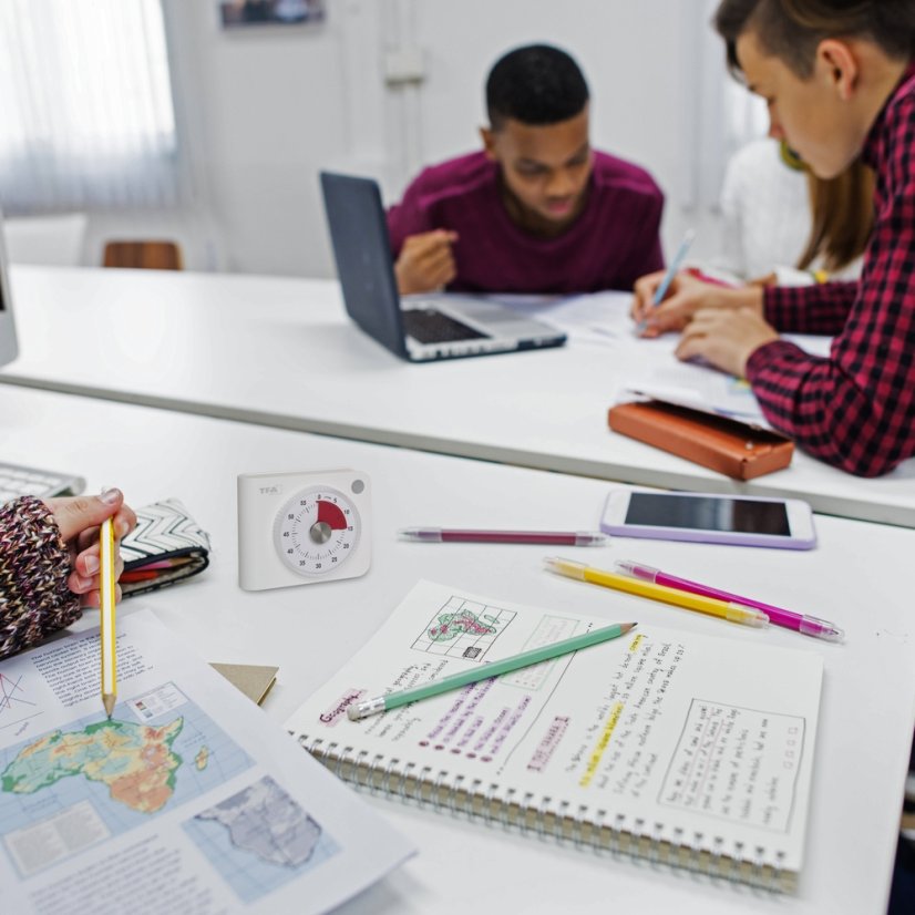 TFA 38.2058.02 - digitální minutka s ciferníkem