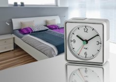 TFA 60.1013.54 - Elektronický analogový budík - stříbrný