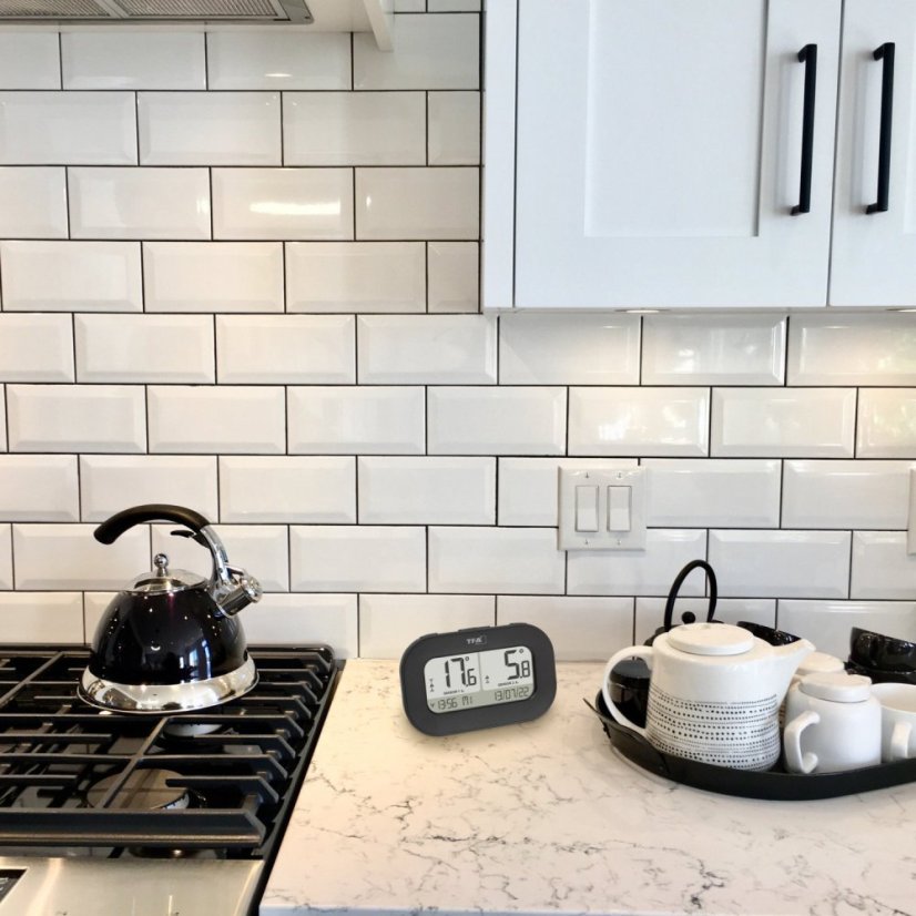 TFA 30.3073.01 - bezdrátový teploměr se dvěma vysílači DOUBLE-CHECK