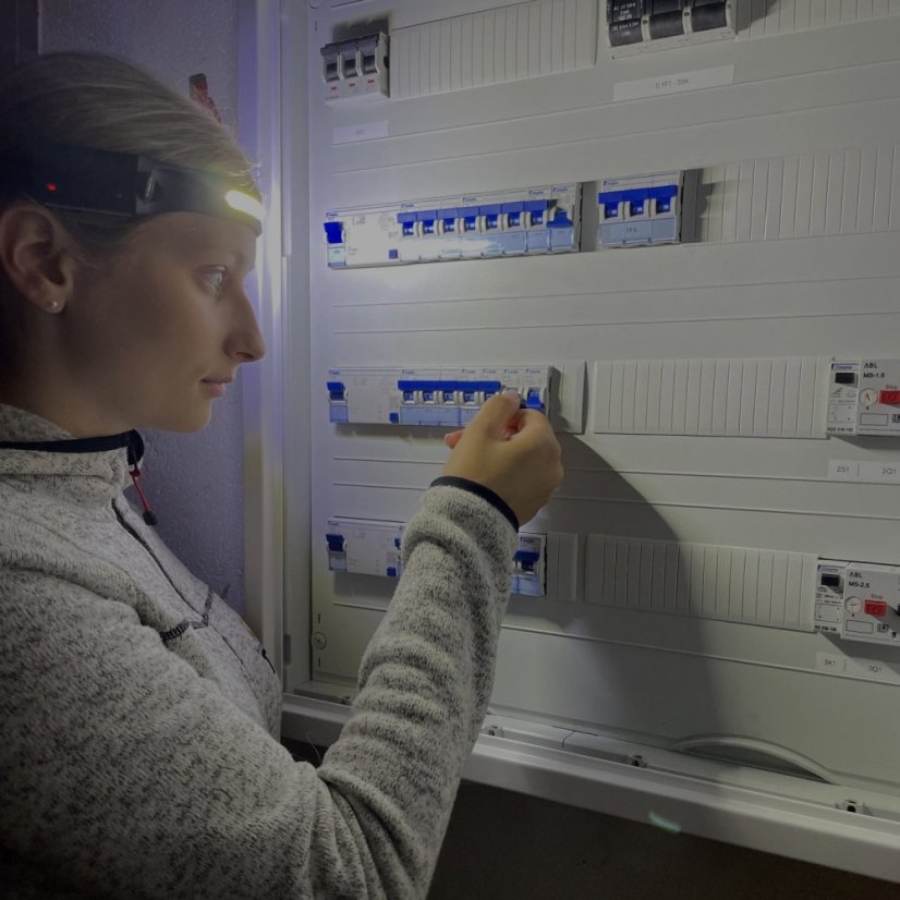 TFA 43.2039.01 - čelová svítilna LUMATIC FREE